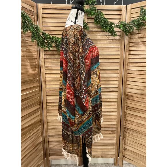 SOLD Magnolia lane Boho kimono - Picture 2 of 5